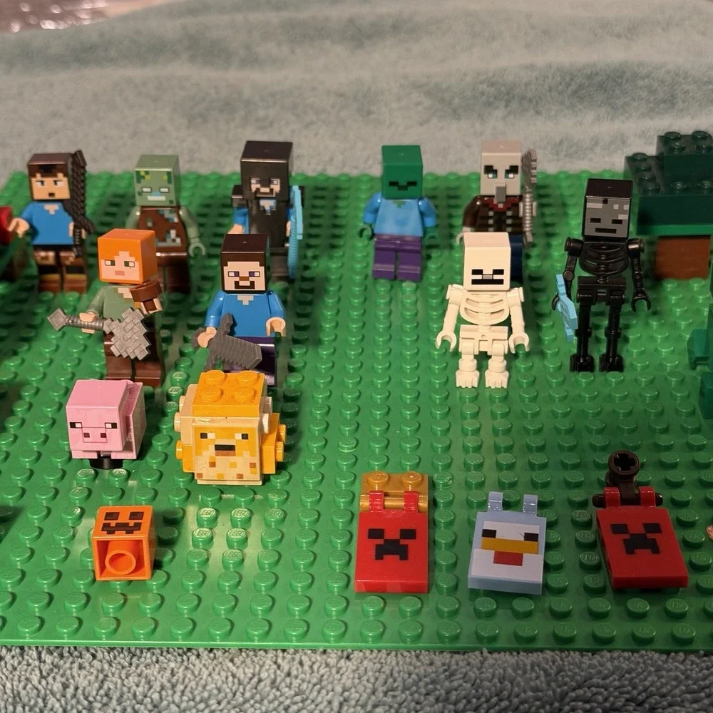 LEGO Minecraft Minifigure Lot Steve Alex Creeper Zombie Skeleton Bee